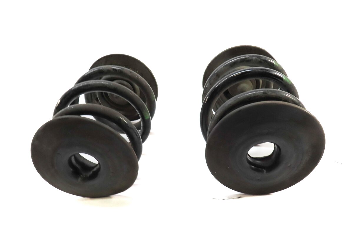 Thumbnail 3: 2003-2008 BMW Z4 (E85) LEFT & RIGHT REAR STANDARD SUSPENSION COIL SPRING SET