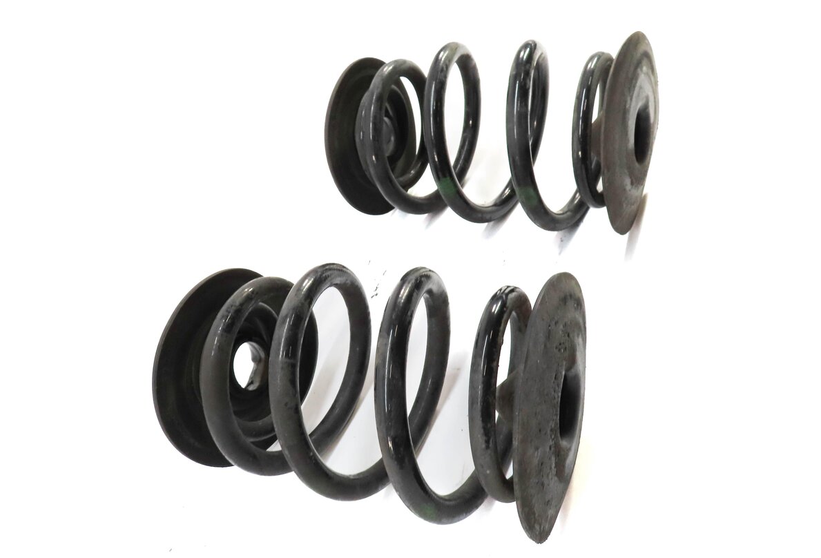 Thumbnail 6: 2003-2008 BMW Z4 (E85) LEFT & RIGHT REAR STANDARD SUSPENSION COIL SPRING SET