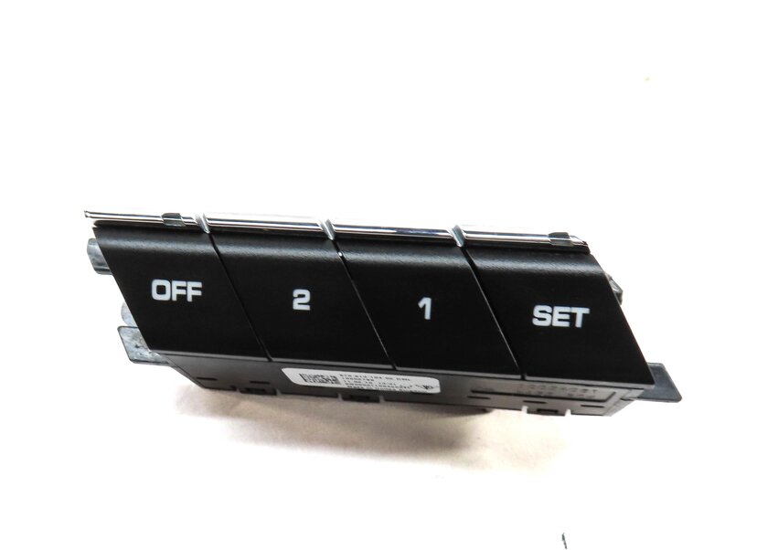Thumbnail 2: 2010 PORSCHE PANAMERA (970 G1) FRONT RIGHT PASSENGER MEMORY SEAT ADJUST SWITCH