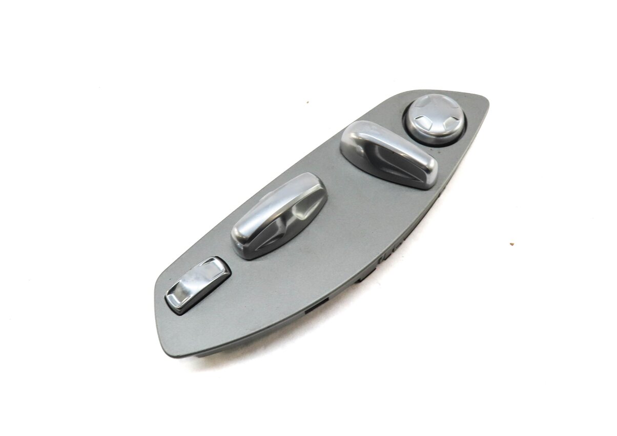 Thumbnail 3: 2010 PORSCHE PANAMERA (970 G1) FRONT RIGHT PASSENGER SEAT ADJUST SWITCH BUTTON