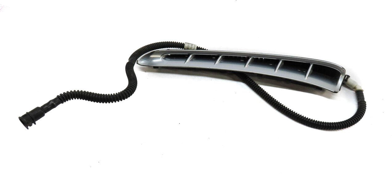 Thumbnail 2: 2010 PORSCHE PANAMERA (970 G1) FRONT RIGHT PASSENGER FENDER MARKER LIGHT LAMP