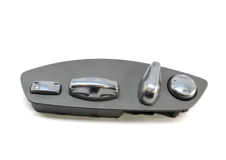 Thumbnail 4: 2010 PORSCHE PANAMERA (970 G1) FRONT LEFT DRIVER SEAT ADJUST SWITCH BUTTON
