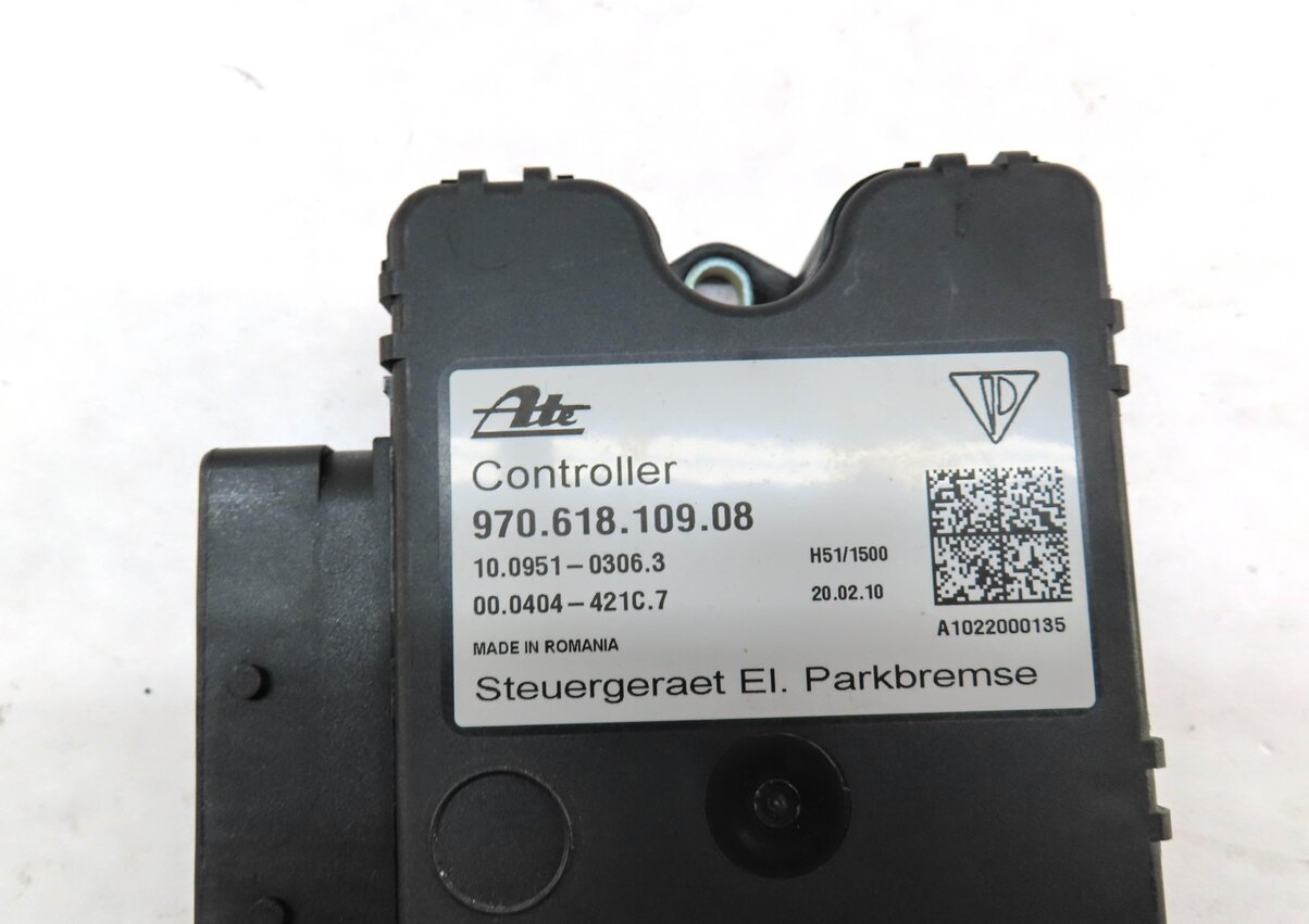 Thumbnail 4: 2010 PORSCHE PANAMERA (970 G1) ELECTRONIC EMERGENCY PARKING BRAKE CONTROL MODULE