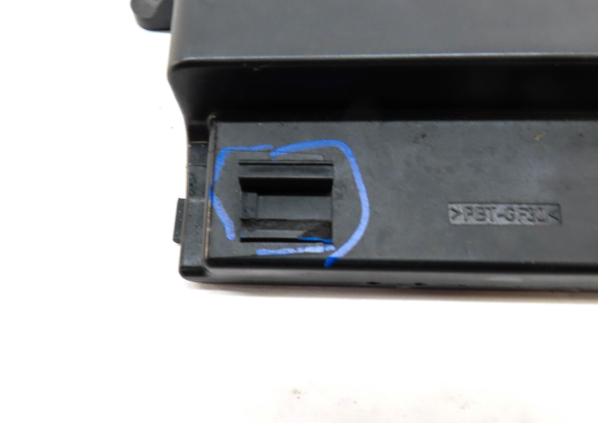 Thumbnail 5: 2010 PORSCHE PANAMERA (970 G1) VOLTAGE CONVERTER CONTROL MODULE