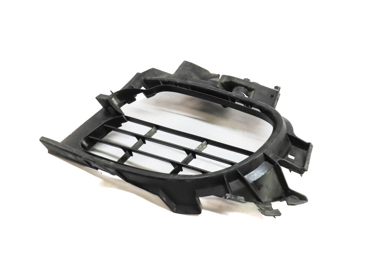 2010 PORSCHE PANAMERA (970 G1) FRONT LEFT DRIVER LOWER BUMPER GRILLE TRIM