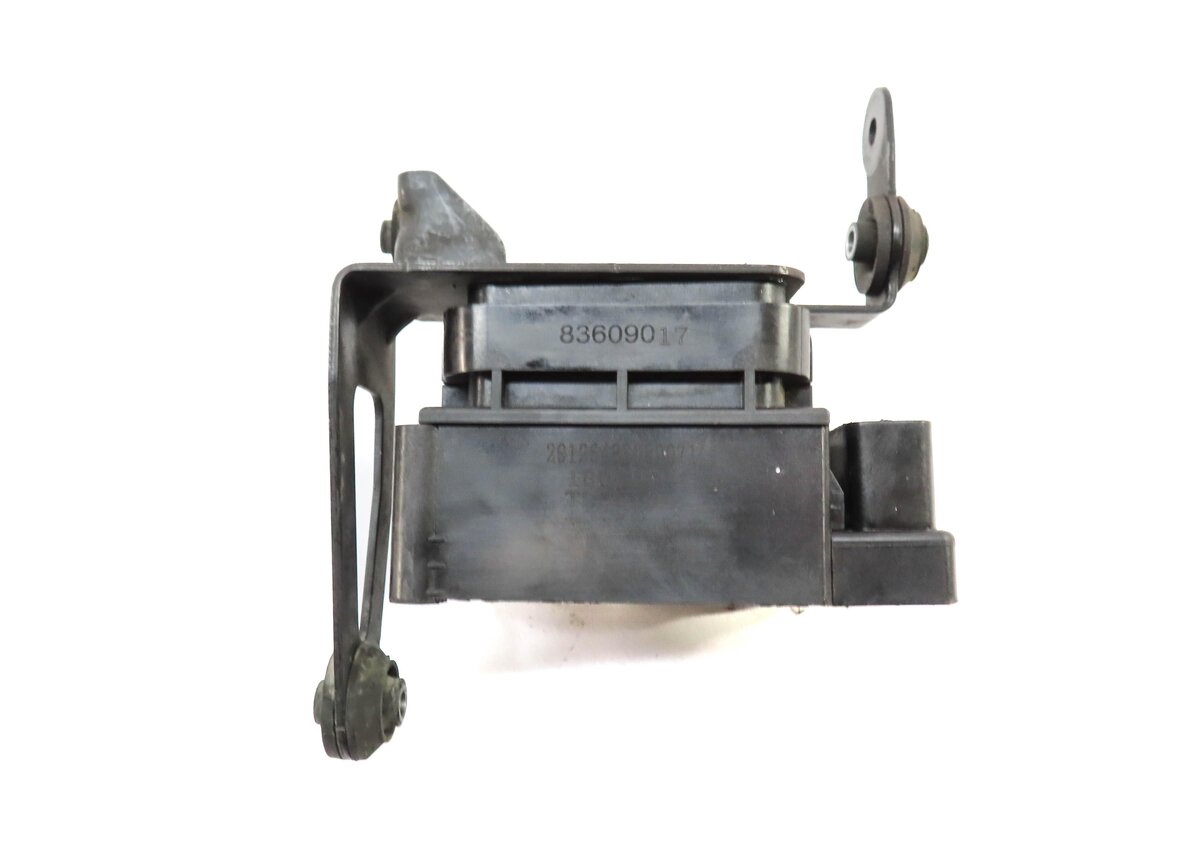 Thumbnail 4: 2010 PORSCHE PANAMERA (970 G1) AIR SUSPENSION VALVE BLOCK