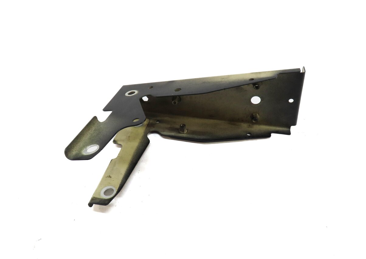 Thumbnail 4: 2010 PORSCHE PANAMERA (970 G1) FRONT LEFT DRIVER FENDER MOUNT MOUNTING BRACKET