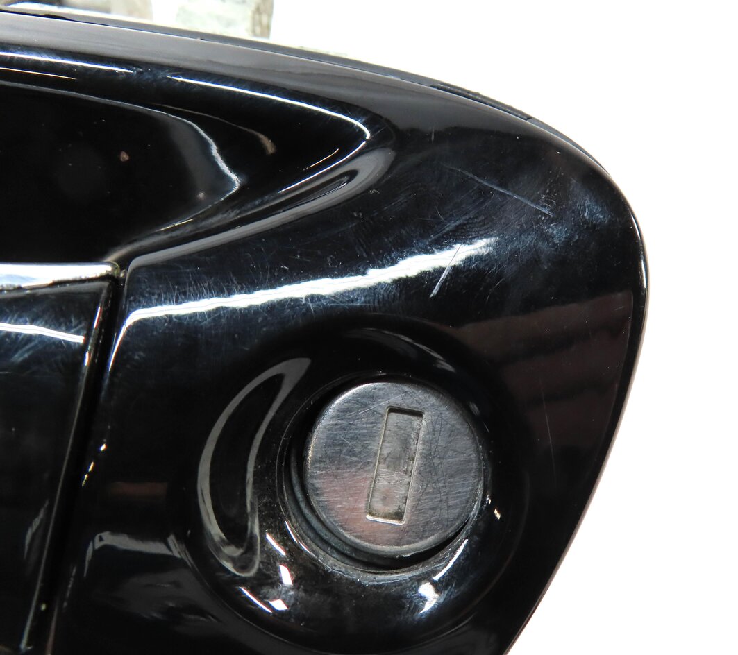 Thumbnail 5: 2010-2016 PORSCHE PANAMERA (970 G1) LEFT FRONT EXTERIOR DOOR HANDLE (BLACK)