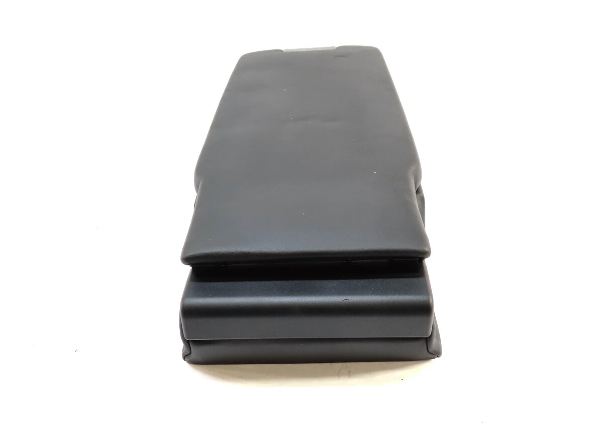 Thumbnail 4: 10-16 PORSCHE PANAMERA (970) REAR CENTER SEAT ARMREST ARM REST LID (BLACK)