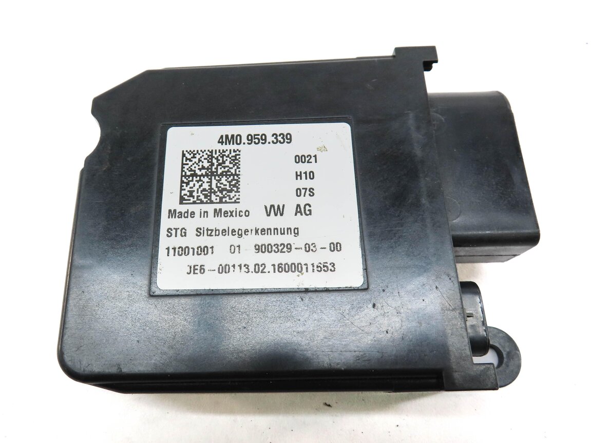 Thumbnail 4: 2017 AUDI Q7 (4M) FRONT RIGHT PASSENGER SEAT OCCUPANCY SENSOR 4M0959339