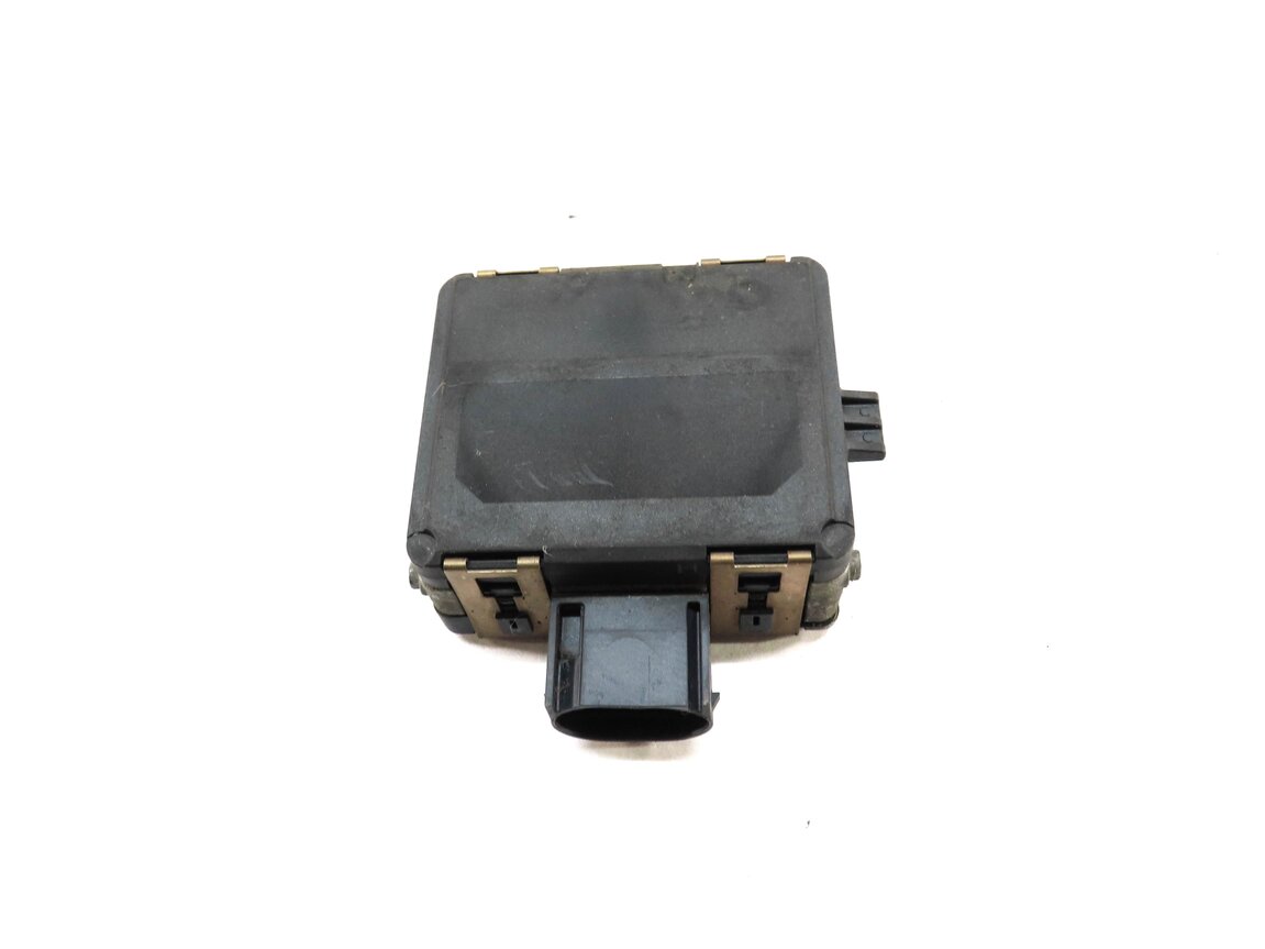 Thumbnail 2: 2017 AUDI Q7 (4M) BLIND SPOT ALERT CONTROL MODULE 4M0907590