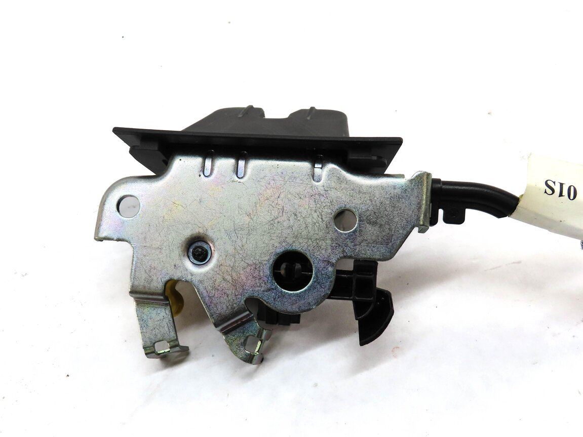 Thumbnail 4: 2017 AUDI Q7 (4M) TRUNK LATCH w/ ACTUATOR MOTOR & CABLE 4M0827887B