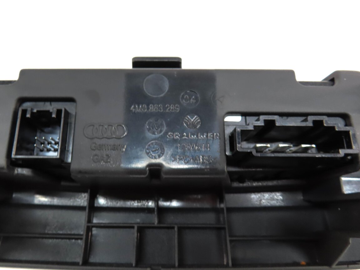 Thumbnail 5: 2018-2019 AUDI Q5 Q7 SQ5 (FY 80A) REAR HEATER A/C TEMPERATURE CONTROL PANEL