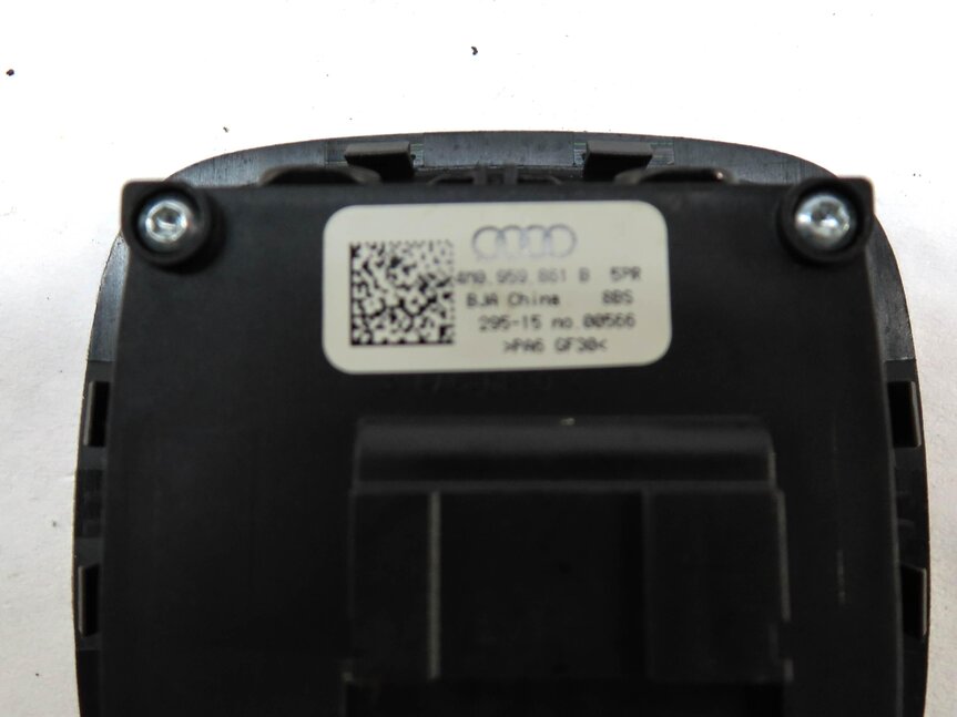 Thumbnail 5: 2017 AUDI Q7 (4M) REAR 3RD ROW SEAT RELEASE SWITCH BUTTON PANEL 4M0959861B