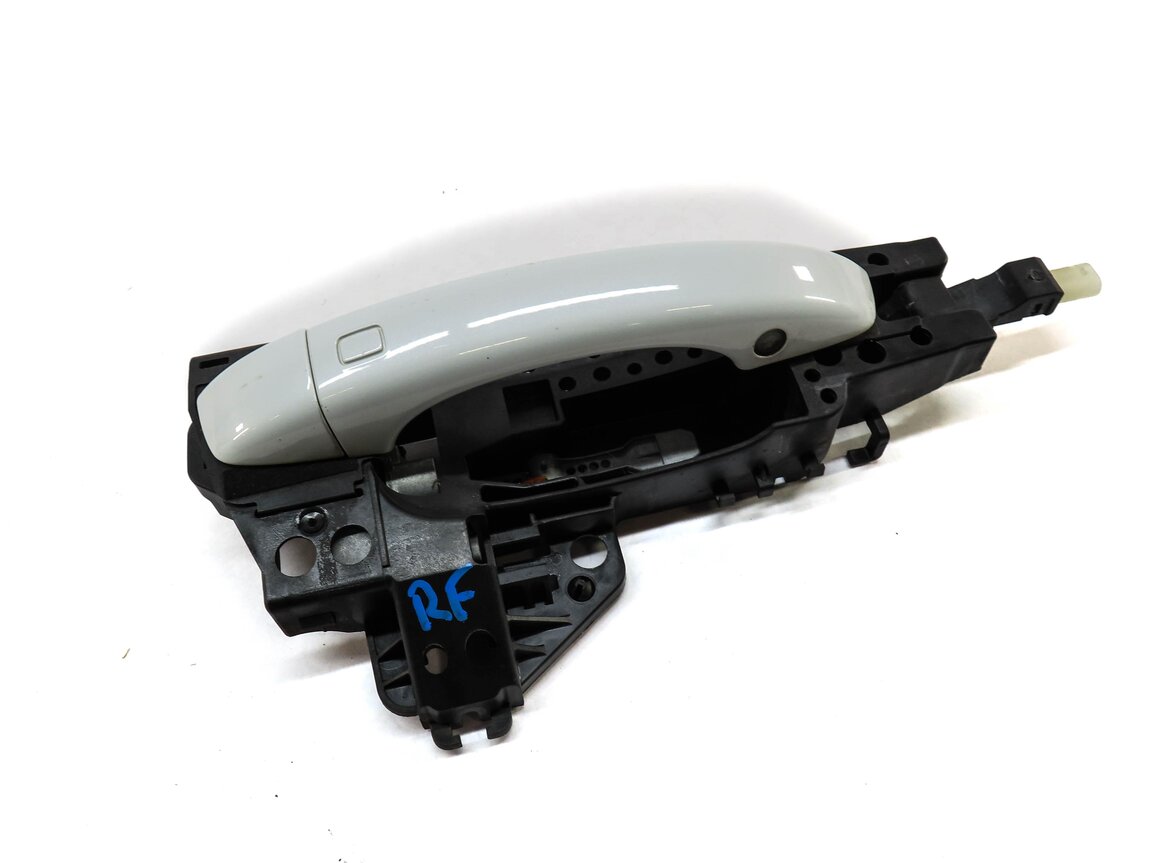 2017-2022 AUDI Q7 (4M) RIGHT FRONT PASSENGER KEYLESS DOOR HANDLE (GLACIER WHITE)