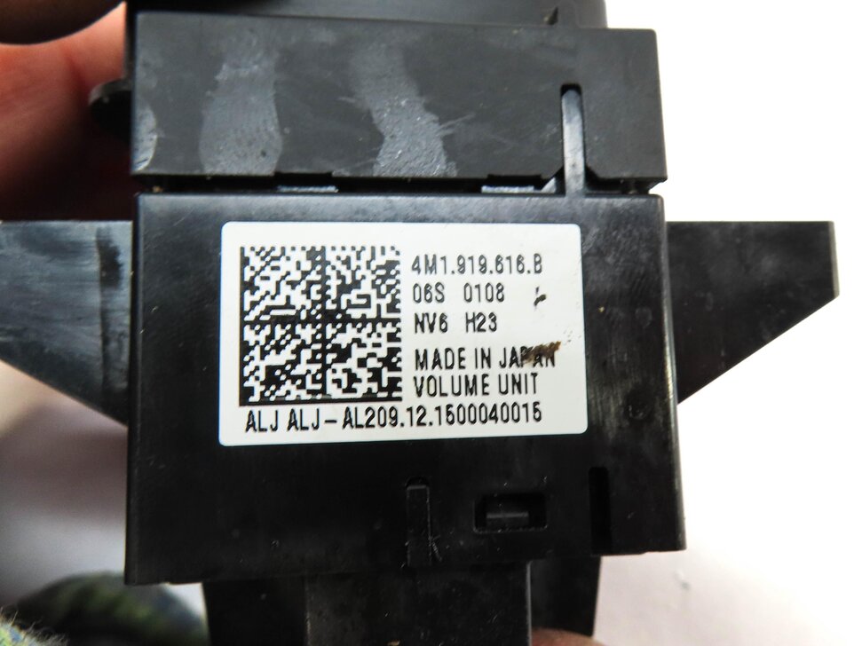 Thumbnail 7: 2017 AUDI Q7 4M FRONT LEFT DRIVER SEAT ADJUSTMENT ADJUST SWITCH BUTTON + LUMBAR