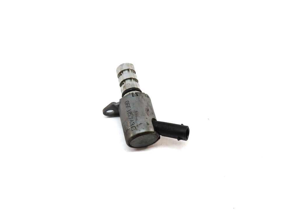 Thumbnail 1: 2017 AUDI Q7 (4M) 3.0L SUPER ENGINE (CREC) OIL PRESSURE SOLENOID 06E115243G