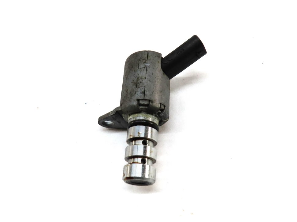 Thumbnail 3: 2017 AUDI Q7 (4M) 3.0L SUPER ENGINE (CREC) OIL PRESSURE SOLENOID 06E115243G