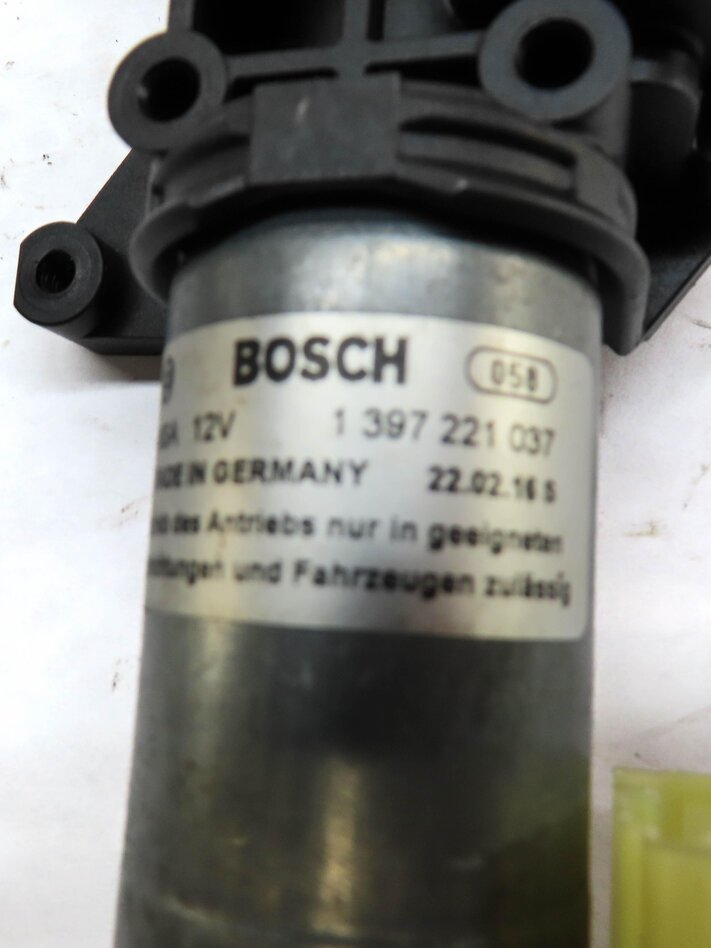 Thumbnail 7: 2017-2022 AUDI Q7 (4M) LEFT & RIGHT REAR TRUNK ASSIST DRIVE MOTOR SET-2
