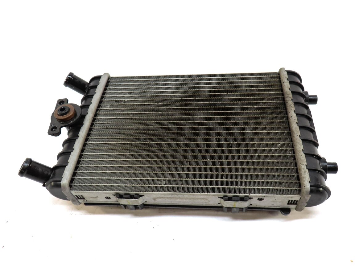 Thumbnail 2: 17-19 AUDI Q7 (4M) 3.0L SUPERCHARGED ENGINE SECONDARY AUXILIARY RADIATOR - LEFT