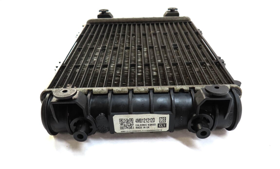 Thumbnail 5: 17-19 AUDI Q7 (4M) 3.0L SUPERCHARGED ENGINE SECONDARY AUXILIARY RADIATOR - RIGHT