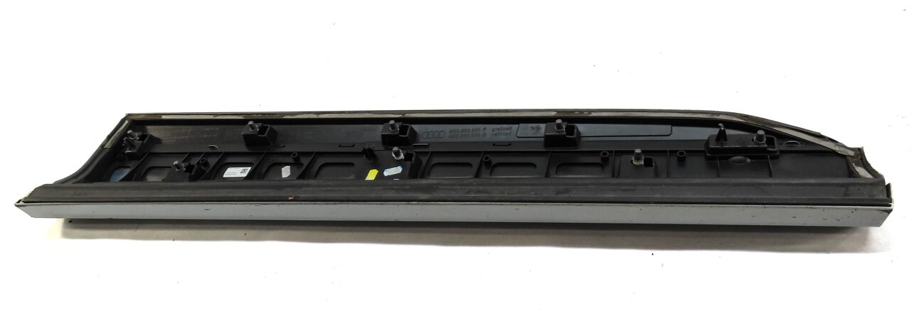 Thumbnail 5: 17-19 AUDI Q7 (4M) FRONT LEFT DRIVER LOWER DOOR MOULDING TRIM (GLACIER WHITE)