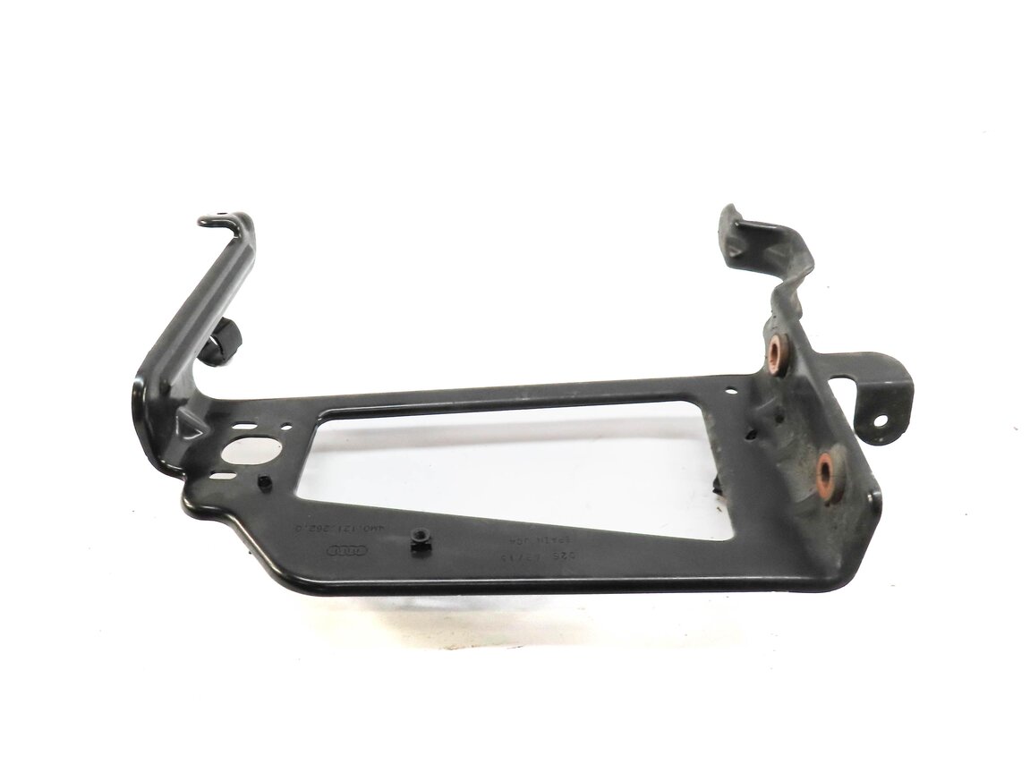 Thumbnail 3: 2017 AUDI Q7 (4M) FRONT RIGHT RADIATOR SUPPORT MOUNT BRACKET 4M0121262Q