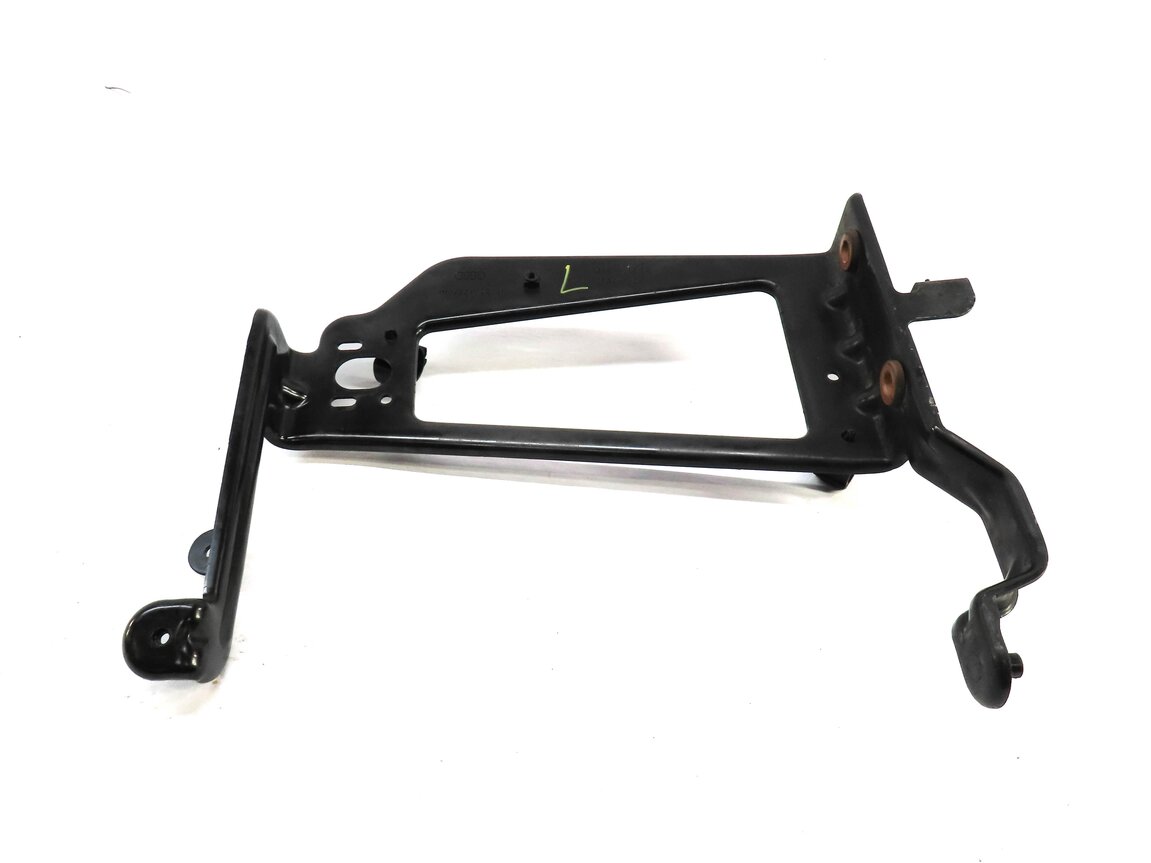 Thumbnail 2: 2017 AUDI Q7 (4M) FRONT LEFT DRIVER RADIATOR SUPPORT MOUNT BRACKET 4M0121261R