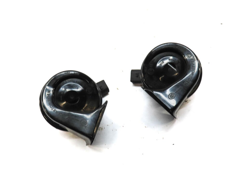 Thumbnail 1: 2017-2022 AUDI Q7 (4M) HIGH & LOW TONE SAFETY HORN SET-2