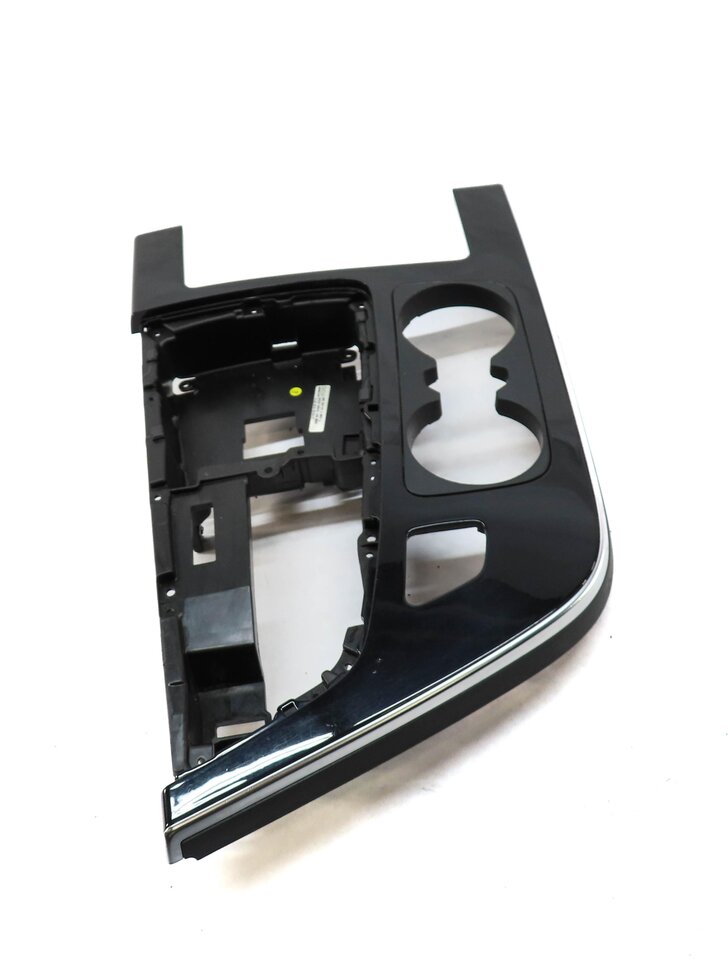 Thumbnail 1: 2017 AUDI Q7 (4M) FRONT CENTER CONSOLE PRIMARY TRIM PANEL (BLACK) 4M1864241H