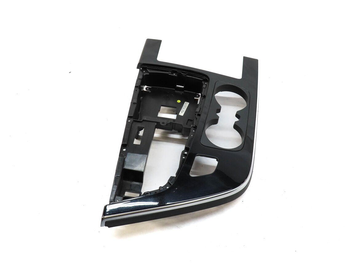 Thumbnail 2: 2017 AUDI Q7 (4M) FRONT CENTER CONSOLE PRIMARY TRIM PANEL (BLACK) 4M1864241H