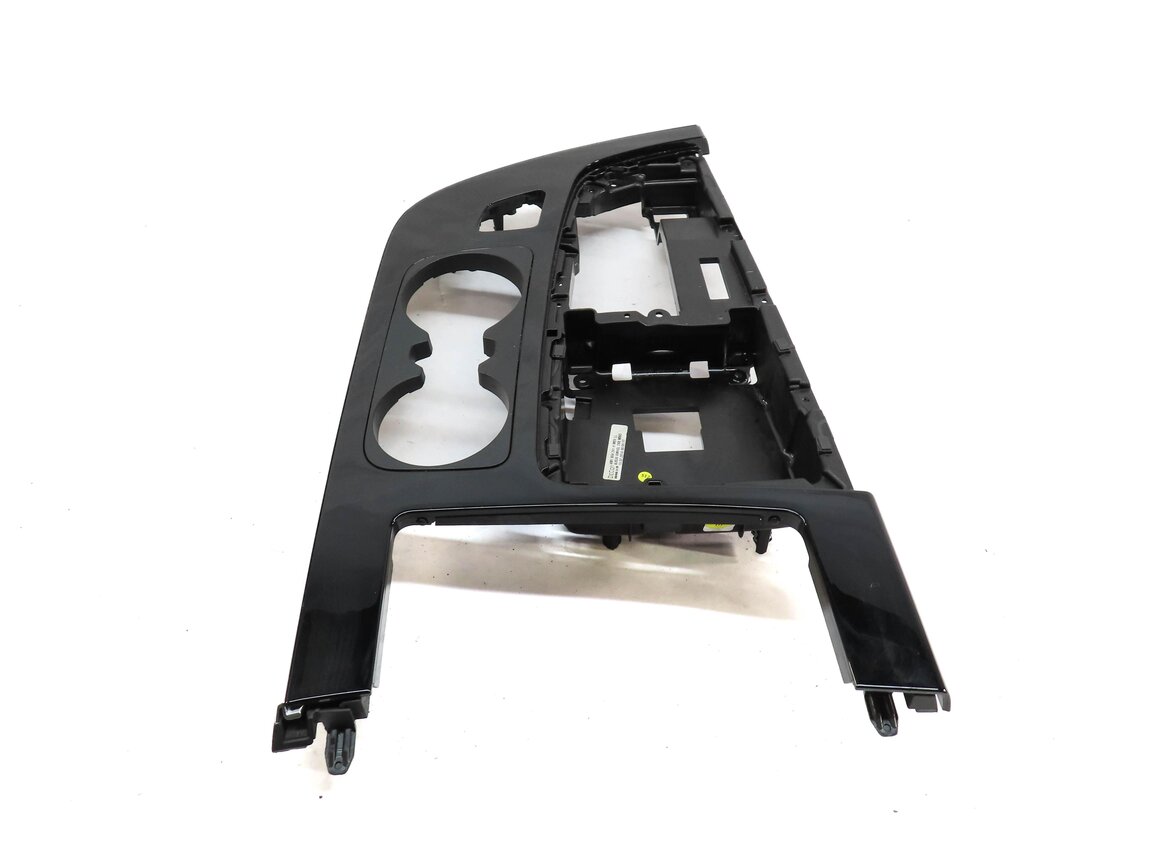 Thumbnail 3: 2017 AUDI Q7 (4M) FRONT CENTER CONSOLE PRIMARY TRIM PANEL (BLACK) 4M1864241H