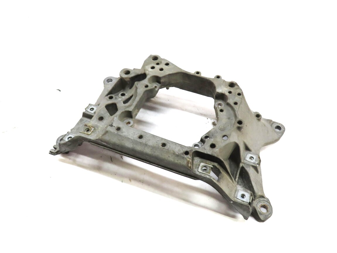 2017 AUDI Q7 (4M) TRANSMISSION CROSSMEMBER SUPPORT MOUNT BRACKET 4M0399263P