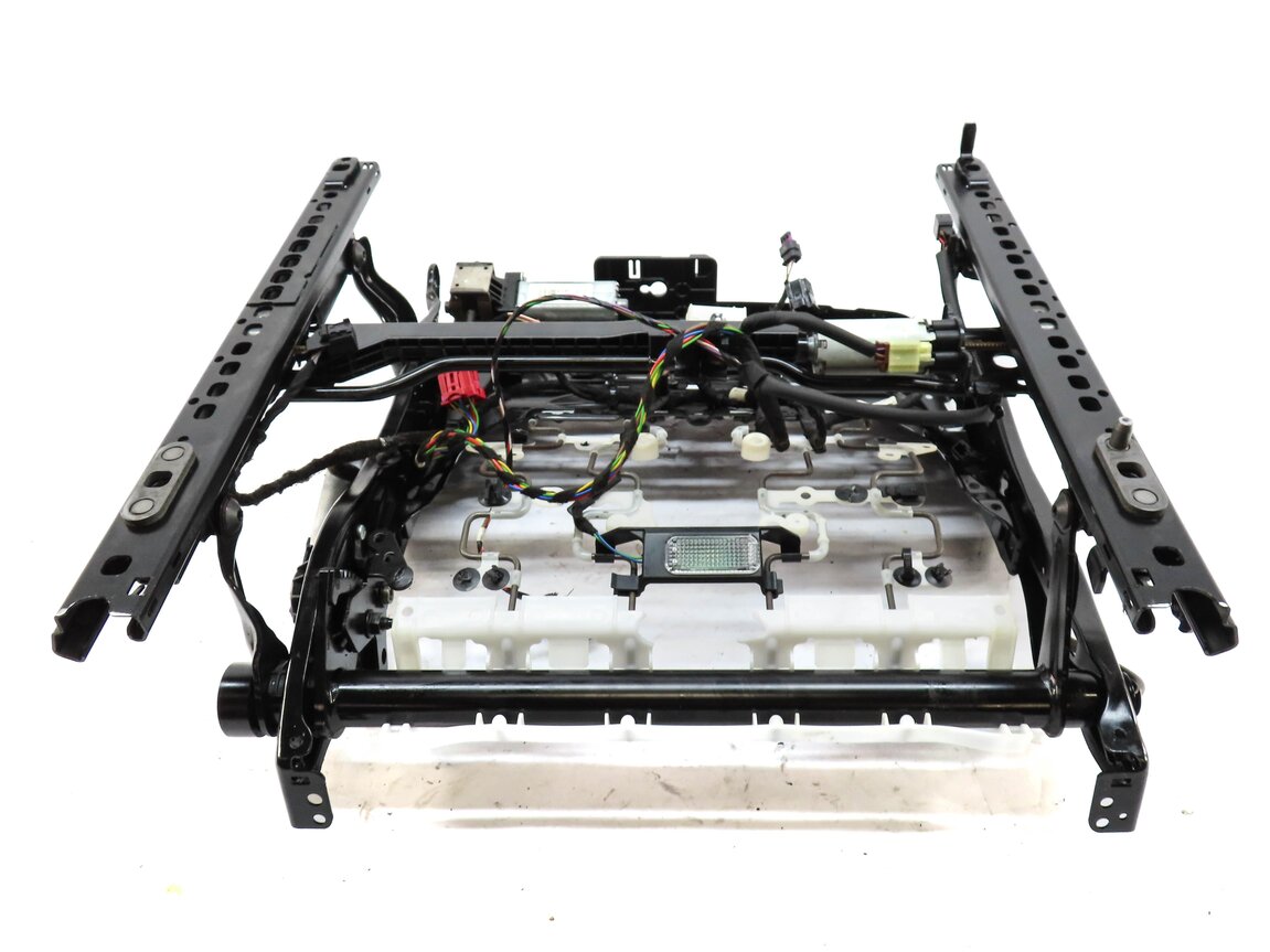 Thumbnail 5: 2017-2020 AUDI Q7 (4M) RIGHT FRONT PASSENGER SEAT TRACK w/ MOTORS
