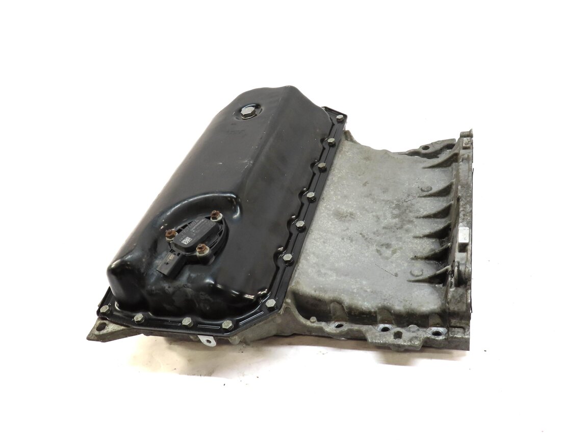 Thumbnail 4: 2017-2019 AUDI Q7 (4M) 3.0L SUPER (CREC) ENGINE UPPER OIL PAN 06E103603BD