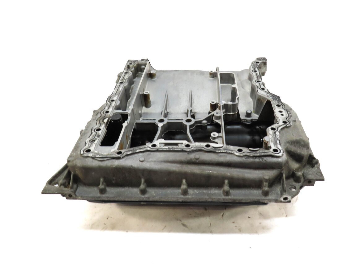 Thumbnail 7: 2017-2019 AUDI Q7 (4M) 3.0L SUPER (CREC) ENGINE UPPER OIL PAN 06E103603BD