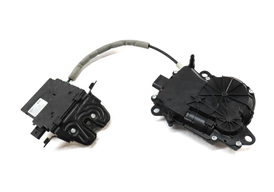 2015 RANGE ROVER SPORT (L494) REAR TRUNK LOCK LATCH w/ ACTUATOR MOTOR