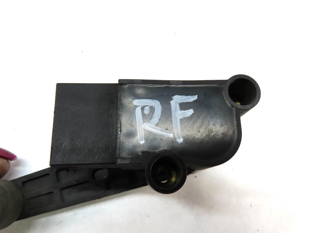 Thumbnail 4: 2015 RANGE ROVER SPORT L494 FRONT RIGHT PASSENGER SUSPENSION HEIGHT LEVEL SENSOR