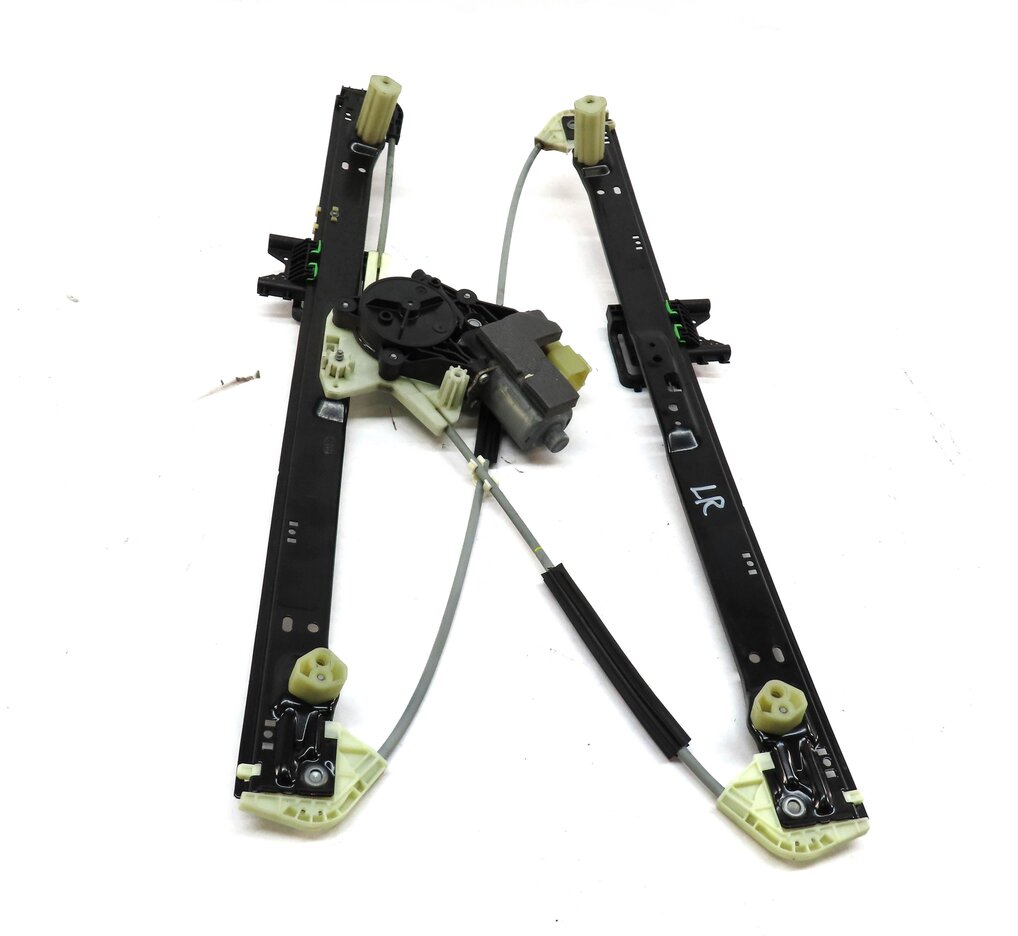 Thumbnail 2: 2014-2020 RANGE ROVER SPORT (L494) LEFT REAR DOOR WINDOW REGULATOR w/ MOTOR