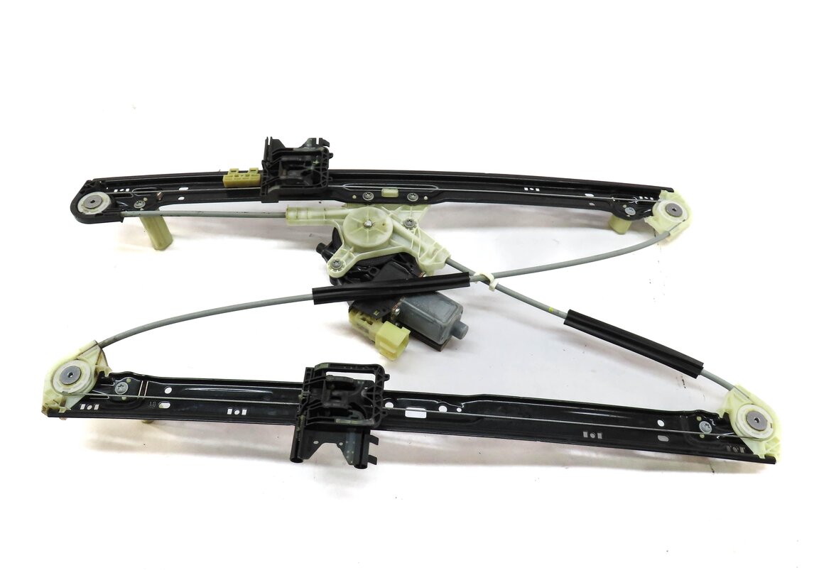 Thumbnail 4: 2014-2020 RANGE ROVER SPORT (L494) LEFT REAR DOOR WINDOW REGULATOR w/ MOTOR