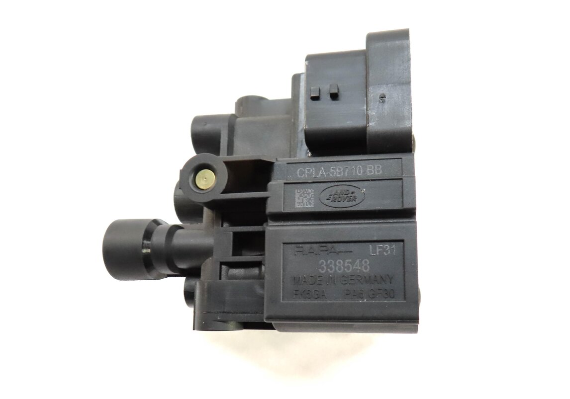 Thumbnail 5: 2015 RANGE ROVER SPORT (L494) REAR AIR SUSPENSION TRANSFER RELIEF VALVE BLOCK