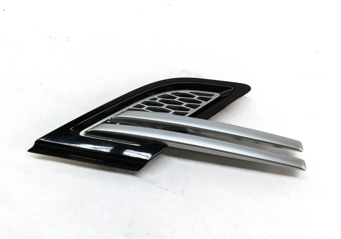 2015 RANGE ROVER SPORT (L494) FRONT RIGHT PASSENGER FENDER AIR VENT GRILLE