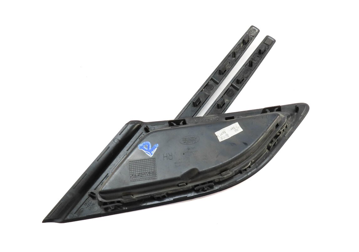Thumbnail 5: 2015 RANGE ROVER SPORT (L494) FRONT RIGHT PASSENGER FENDER AIR VENT GRILLE