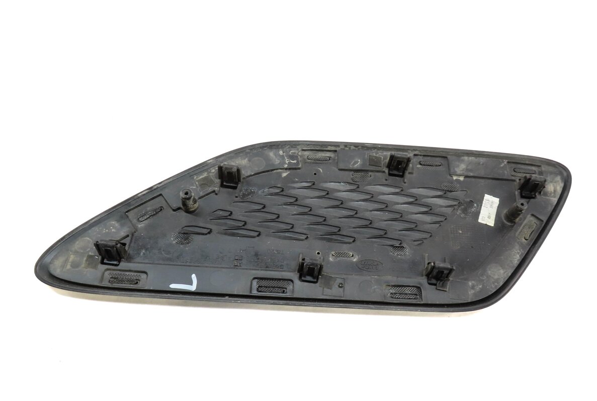 Thumbnail 5: 2015 RANGE ROVER SPORT (L494) FRONT LEFT DRIVER UPPER HOOD GRILLE AIR VENT