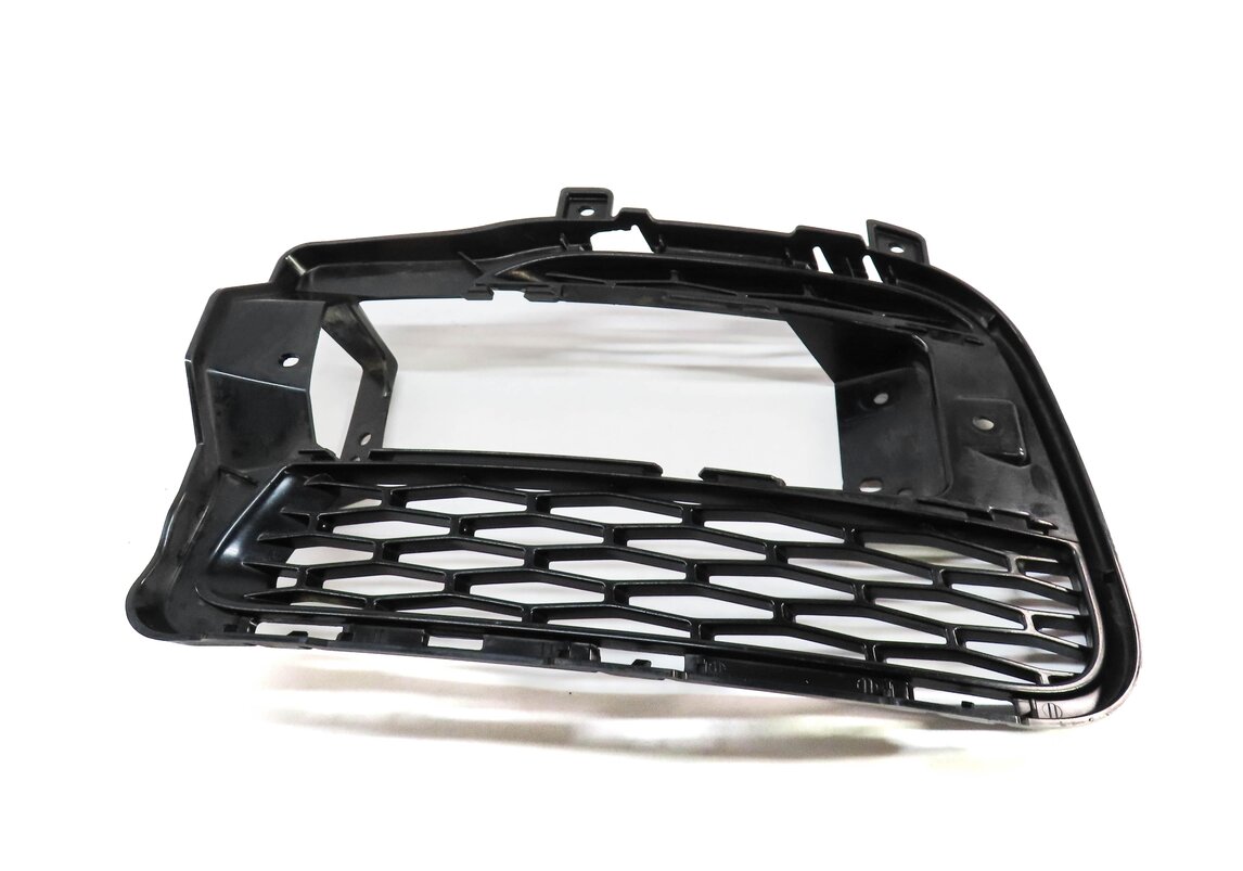 Thumbnail 2: 2014-2017 RANGE ROVER SPORT (L494) RIGHT FRONT PASSENGER FOGLIGHT GRILLE TRIM