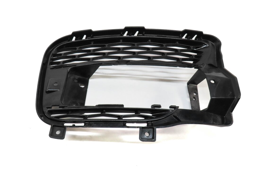 Thumbnail 3: 2014-2017 RANGE ROVER SPORT (L494) RIGHT FRONT PASSENGER FOGLIGHT GRILLE TRIM