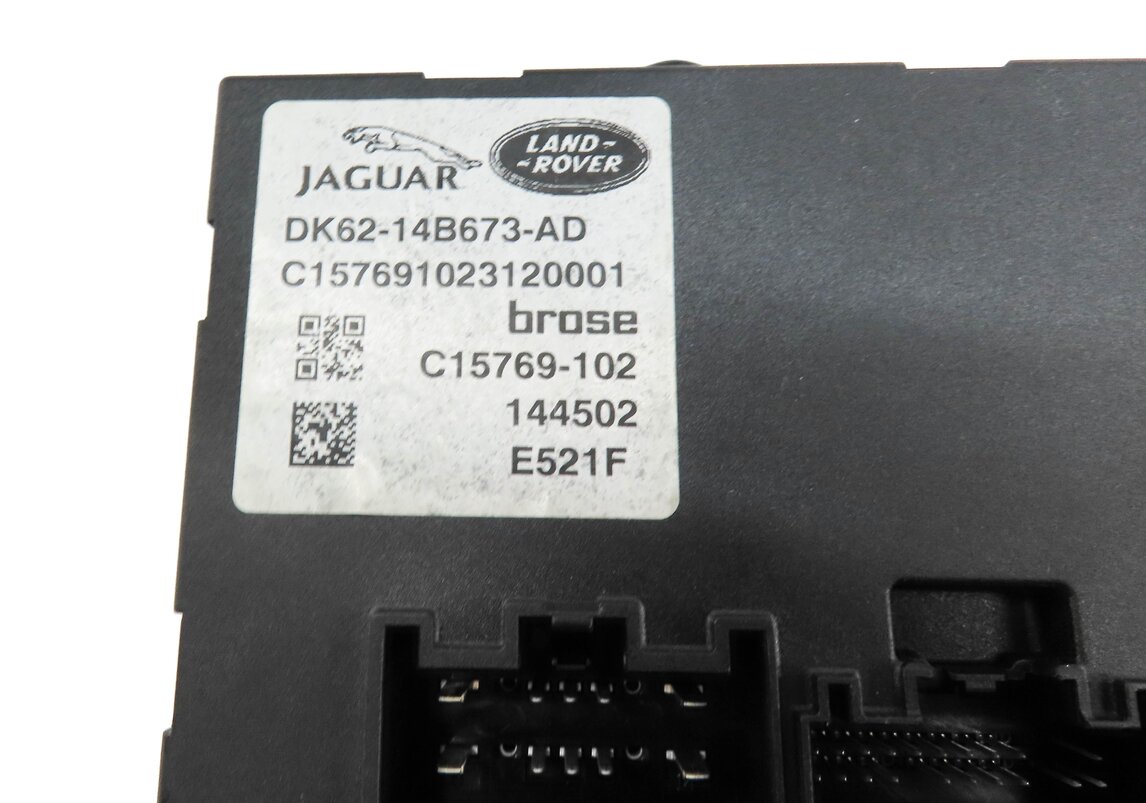 Thumbnail 4: 2014-2015 RANGE ROVER SPORT (L494) REAR TRUNK LIFT LIFTGATE CONTROL MODULE