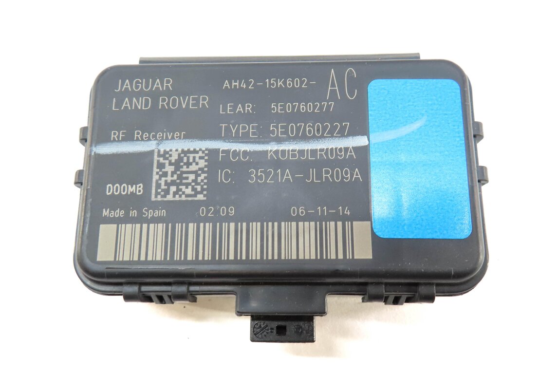 Thumbnail 6: 15 RANGE ROVER SPORT (L493) 3.0L SUPERCHARGED ENGINE IMMOBILIZER MODULE KEY SET