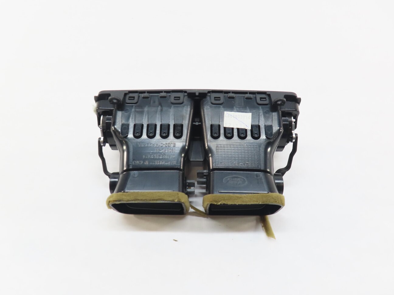 Thumbnail 3: 2015 RANGE ROVER SPORT (L494) REAR CENTER CONSOLE HVAC A/C HEATER AIR VENT