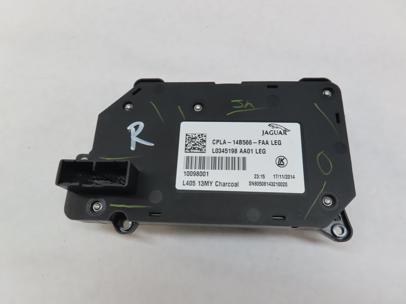 Thumbnail 4: 2015 RANGE ROVER SPORT (L494) FRONT RIGHT PASSENGER SEAT ADJUST SWITCH (BLACK)